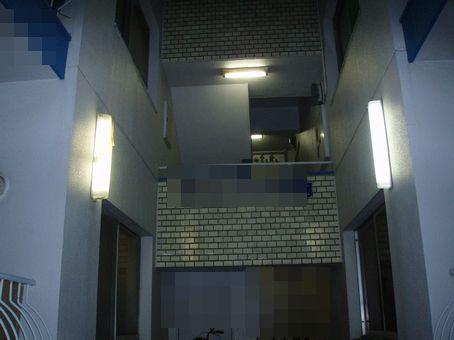 名古屋　共用階段照明器具取替工事画像