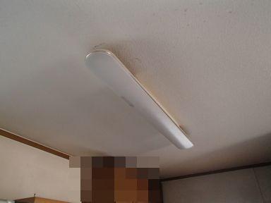 名古屋　キッチン天井照明器具取替え交換工事画像