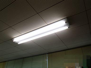 名古屋　事務所照明器具取替え交換工事画像