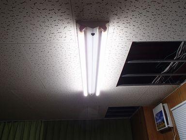名古屋　直管蛍光灯型LEDランプ取付け取替え交換工事画像