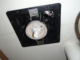 名古屋　事務所トイレ換気扇及び照明器具新規取付取替え交換工事画像