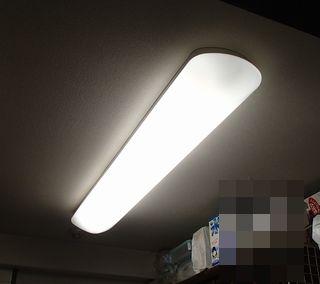 愛知県名古屋市 マンションキッチンLED照明器具取替え交換工事画像
