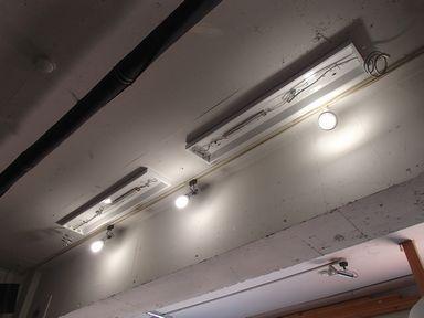 愛知県名古屋市 照明器具新規設置増設取付配線配管工事画像