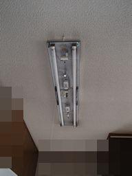 愛知県名古屋市 戸建て住宅キッチン天井灯LED照明器具取替え交換工事画像