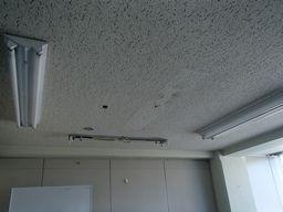 愛知県名古屋市 テナント事務所ビル照明器具移設配線工事画像