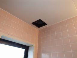 愛知県名古屋市 戸建て住宅浴室換気扇取替え交換工事画像