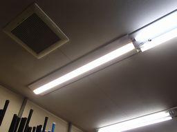 愛知県名古屋市 店舗内LED照明器具取替え交換工事画像