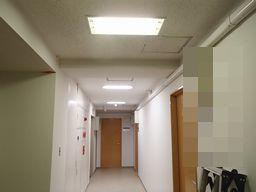 愛知県名古屋市 テナント事務所ビル廊下天井埋込型照明器具新規取付け設置増設配線工事画像