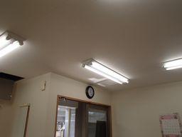 愛知県名古屋市 事務所蛍光灯照明器具移設付け設置配線工事画像