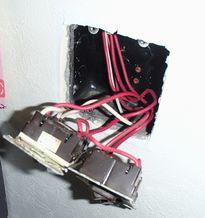 愛知県名古屋市 賃貸マンションアパート電気回路漏電調査修理工事画像