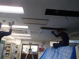 愛知県名古屋市 電気工事応援 事務所LED照明器具取替え交換工事画像