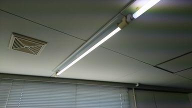 愛知県名古屋市 テナント事務所ビル事務所内LED蛍光灯取付け 安定器電源バイパス工事画像