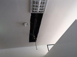 愛知県名古屋市 テナントビル事務所内天井埋込型照明器具取替え交換工事画像