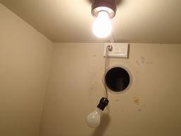 愛知県名古屋市 マンションアパート トイレ換気扇新規取付設置工事画像