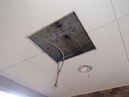 愛知県名古屋市 マンションアパート 共用部エレベーターホール 天井埋込型LED照明器具取替え交換工事画像