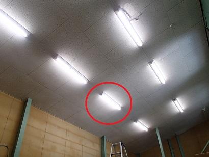 愛知県名古屋市 流通倉庫 LED蛍光管 不点調査修理工事画像