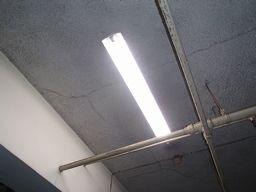 愛知県名古屋市 テナント事務所ビル 地下駐車場天井照明器具取替え交換工事画像