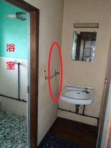 愛知県名古屋市 マンションアパート 浴室内洗濯機コンセント新規配線取付け工事画像
