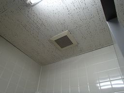 愛知県名古屋市 テナント事務所ビル トイレ換気扇取替え交換工事画像