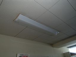 愛知県名古屋市 テナント事務所ビル 事務所内天井富士型LED照明器具取替え交換工事画像