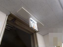 愛知県名古屋市 現場応援 テナント事務所ビル 非常用誘導灯照明器具取替え交換工事画像