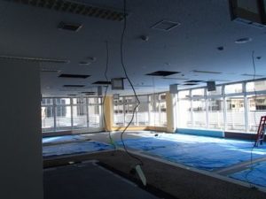 愛知県名古屋市 テナント事務所ビル 原状回復 不要配線撤去工事画像
