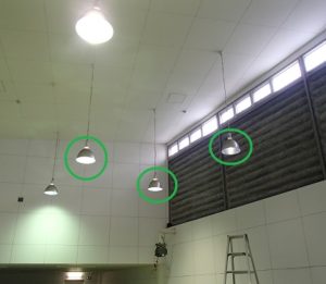愛知県名古屋市 整備工場 倉庫 高所天井水銀灯球替え交換工事画像