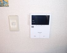 愛知県名古屋市 マンションアパート インターホン テレビドアホン取替え交換工事画像
