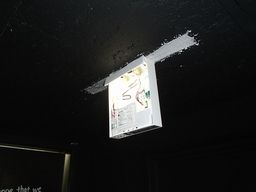 愛知県名古屋市 テナント事務所ビル LED非常用誘導灯照明器具取替え交換工事画像
