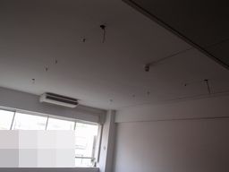 愛知県名古屋市 テナント事務所ビル 貸室 原状回復 照明器具取替え交換工事画像