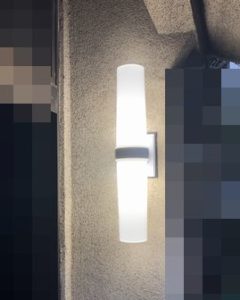 愛知県名古屋市 戸建て住宅 玄関ポーチ灯照明器具取替え交換工事画像