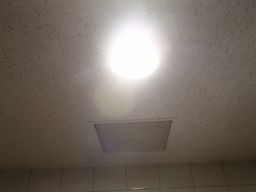 愛知県名古屋市 テナント事務所ビル共用トイレダウンライト照明器具取替え交換工事画像